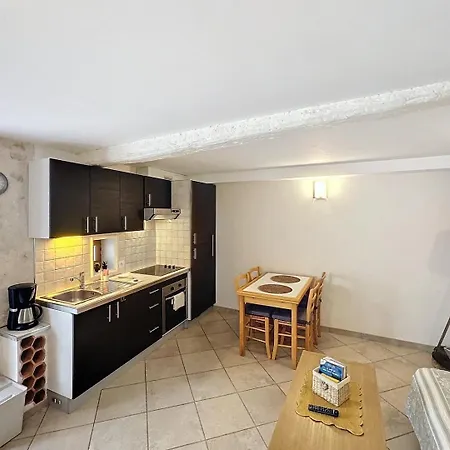Maison De Village Climatisee 公寓 卢贝新城