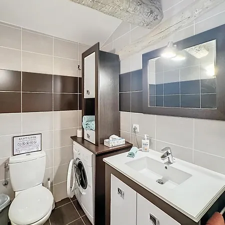 Maison De Village Climatisee * 卢贝新城